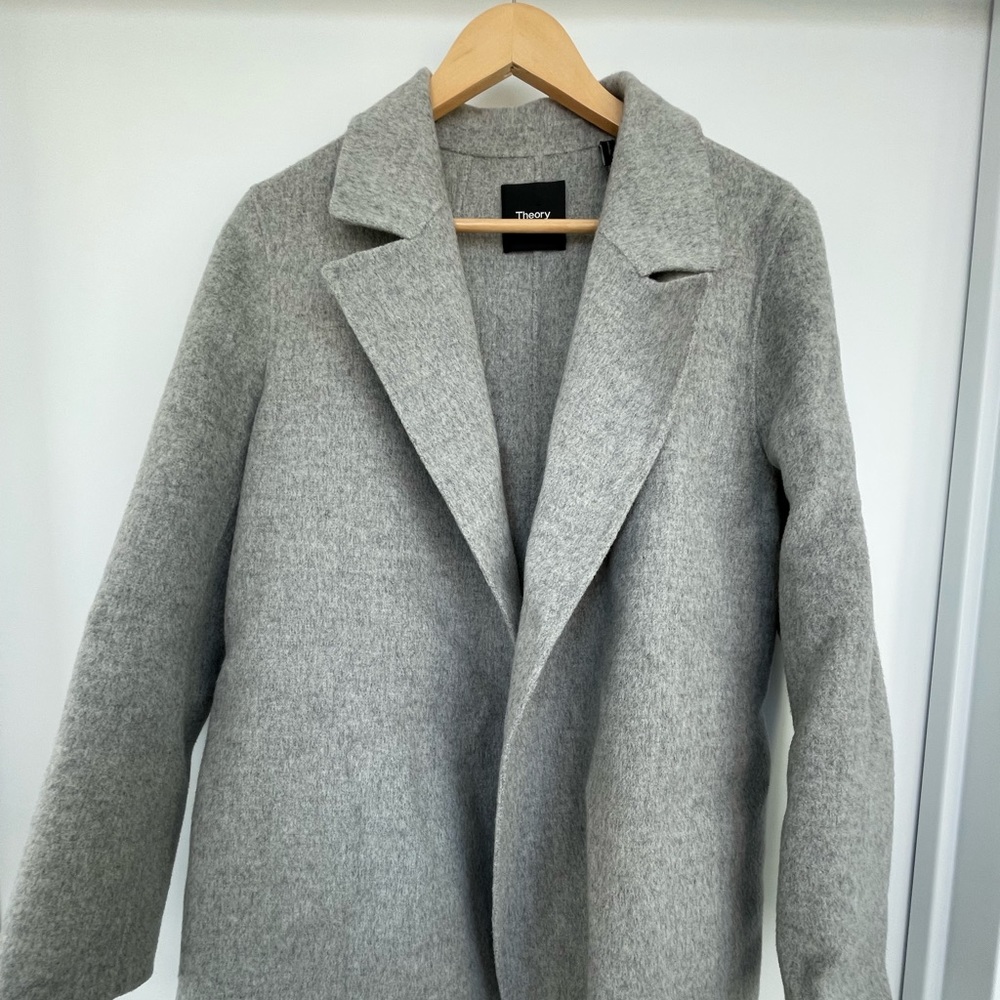 Theory cashmere grey coat